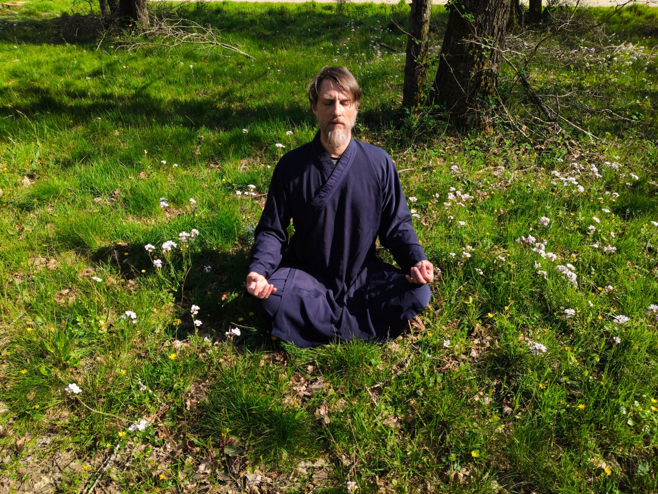 Kevin en m&eacute;ditation